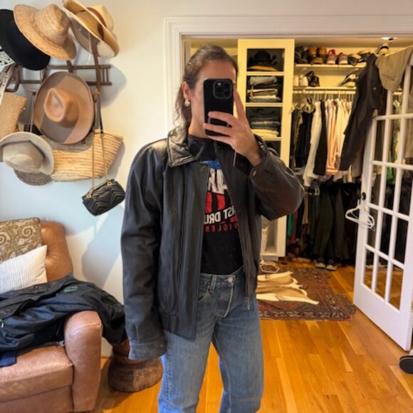 Towne by London Fog Vintage Leather Bomber Jacket - Picture 2 of 7